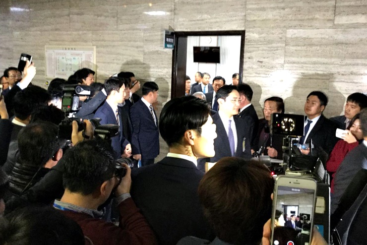 국정감사에 출두하고 있는 이재용 삼성전자 부회장