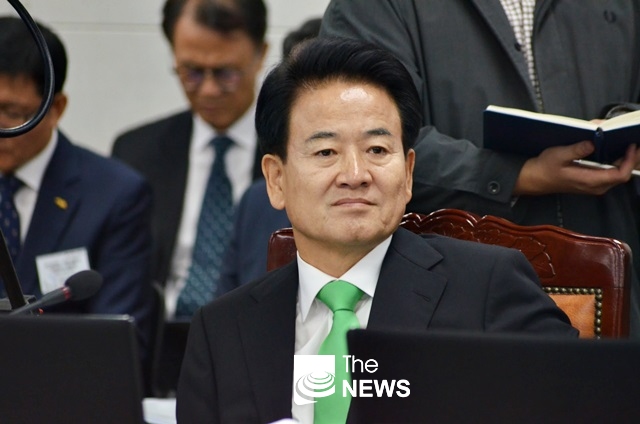국토부(장관 김현미)에서 국감을 진행하고 있는 민주평화당 정동영 대표