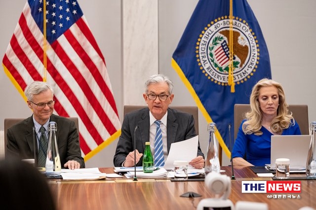FOMC(연방 공개 시장 위원회) 참가자들이 2022년 3월 15일부터 16일까지 이틀 동안 워싱턴 D.C.의 William McChesney Martin Jr. 빌딩에서 모였다.